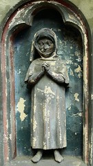 Weeper on tomb of Thomas de Savoie