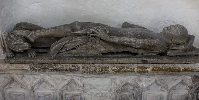Oak Cross-Legged Knight Effigy - Cold Higham, Northamptonshire
