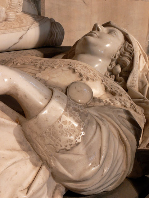 Thomas Lucy Tomb