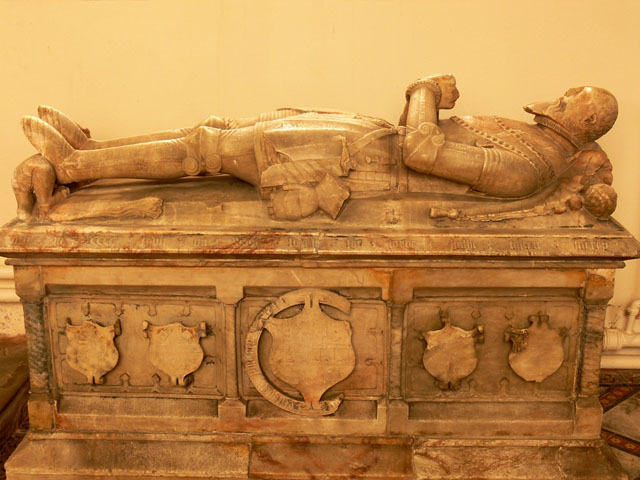 Effigy of Sir Michael Poulteney, tudor alabaster chest tomb